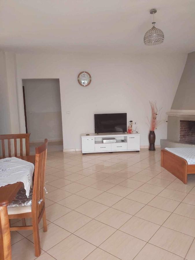 White Panorama Apartment Sarande Exterior photo